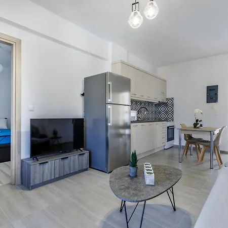 Lina * Città di Skopelos